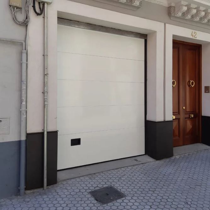 Puerta Seccional de Garaje